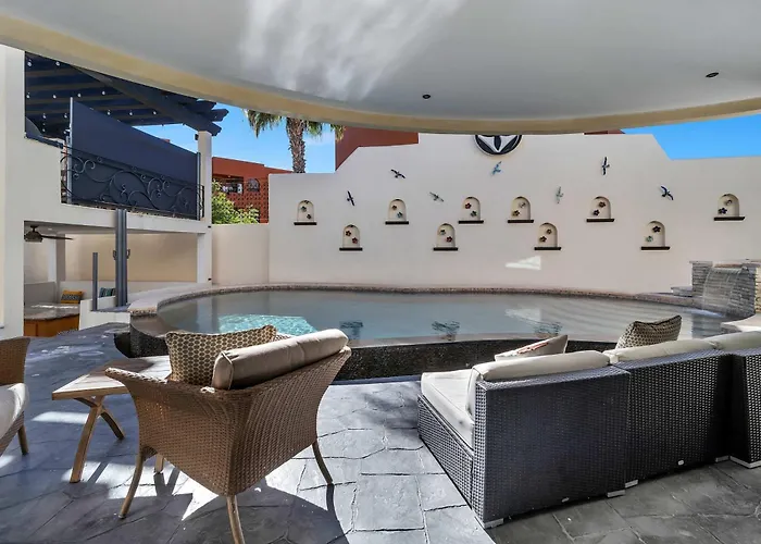 Marbella Lane Premium Ocean View & Pool Holiday home